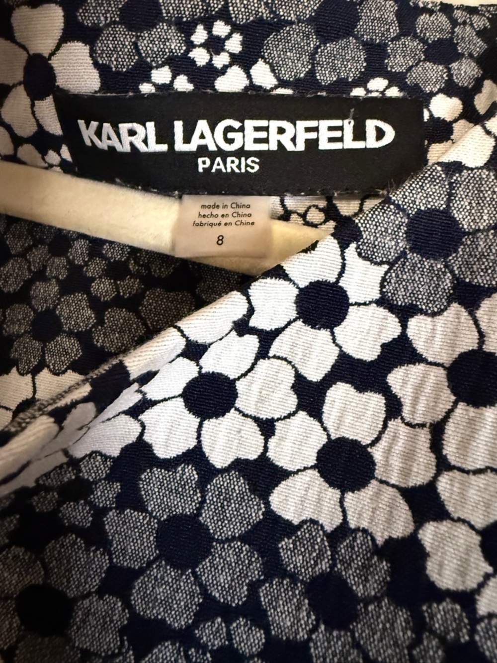 Karl Lagerfeld Paris Black White Floral Sheath Dress Size 8 Chic Career Classic - Picture 15 of 15